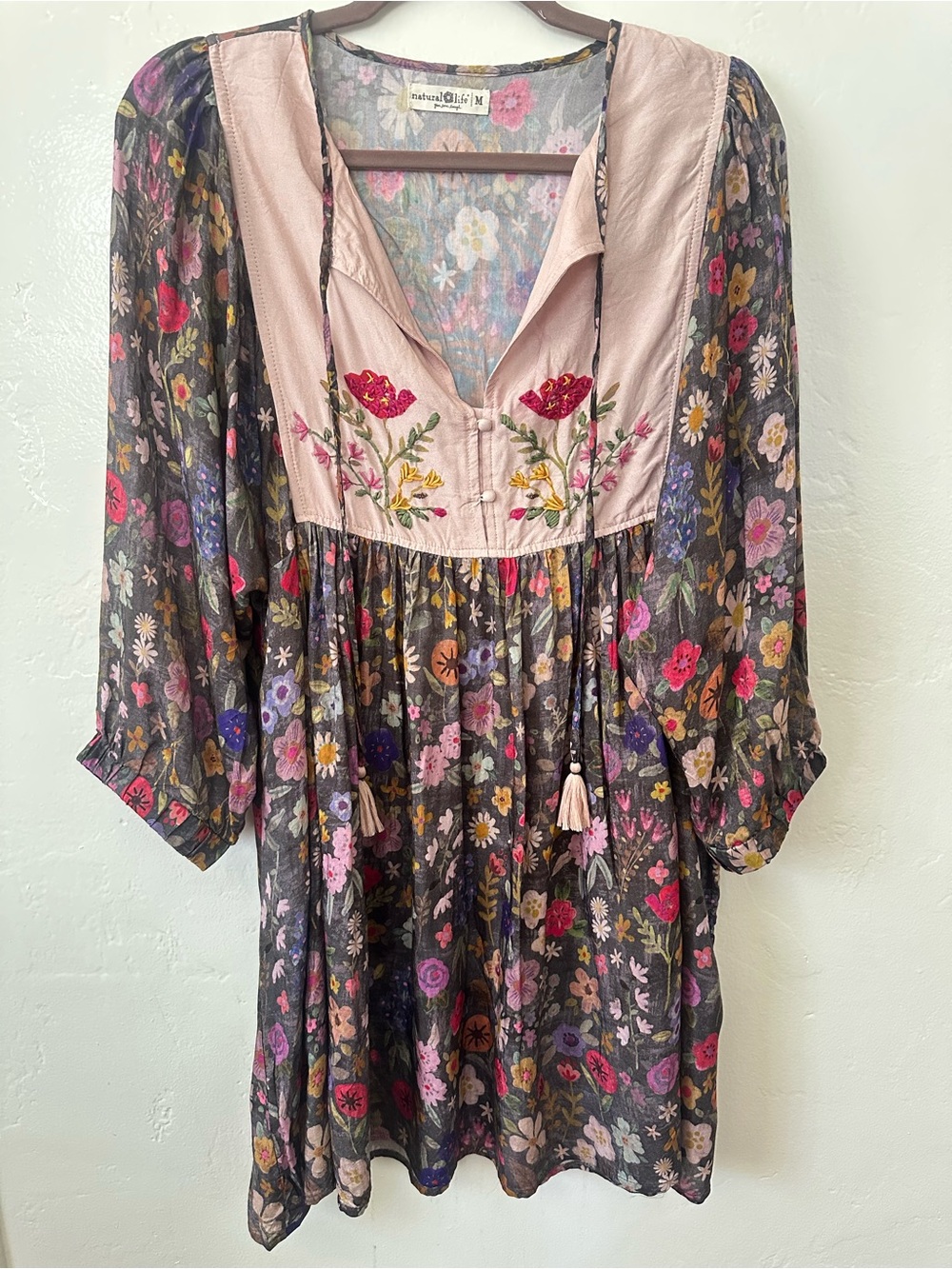Natural Life Boho Embroidered Puff Sleeve Split Neck Tassel Maxi Dress Medium
